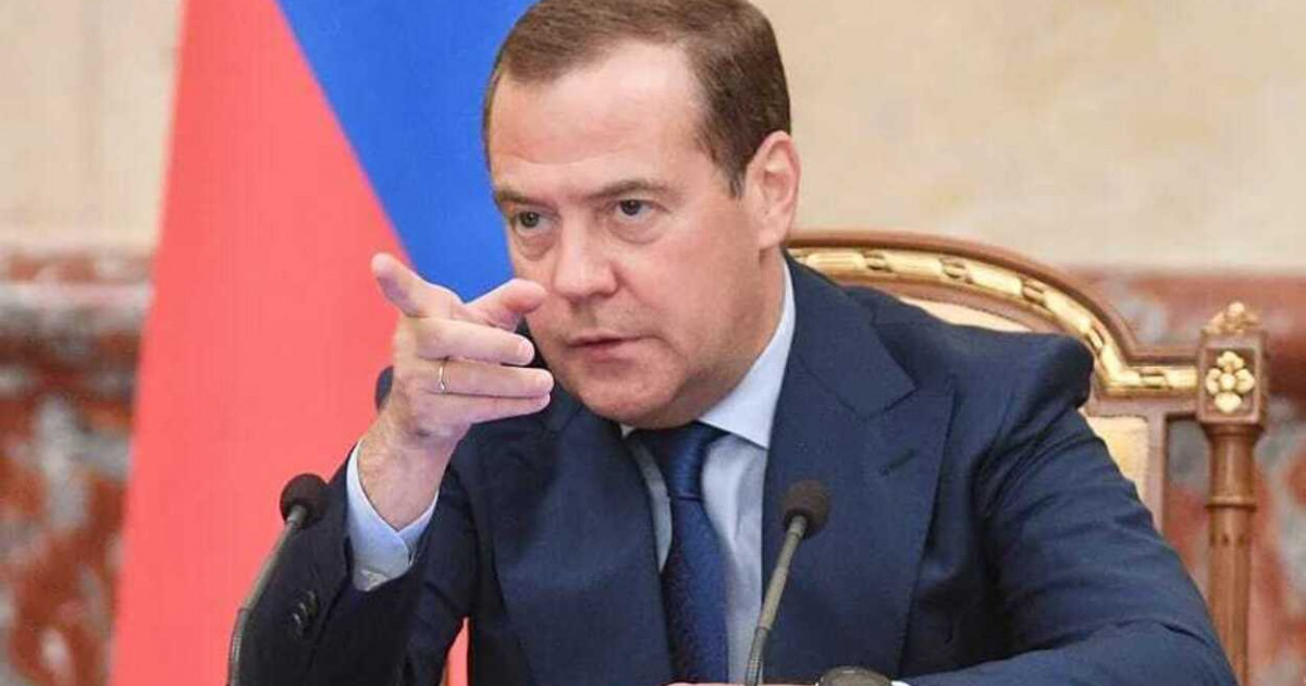«Сабасына түсер»: Медведев НАТО-ға қосылмақ болған тағы 2 елге сес көрсетті