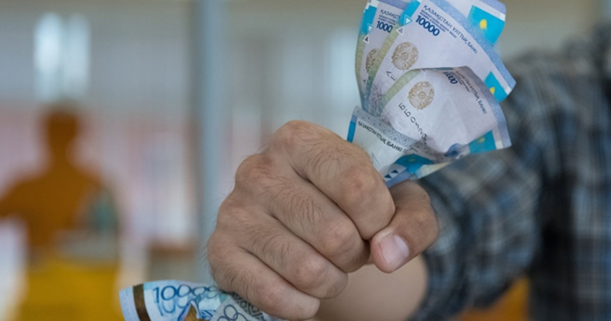 Жаңаөзендік шенеунік жетімге қарыз бергені үшін 3 жылға сотталды