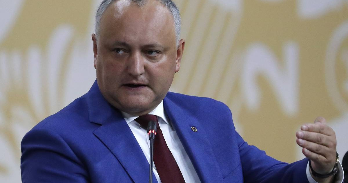 Молдованың экс-президенті сатқындық жасады деген күдікке ілінді