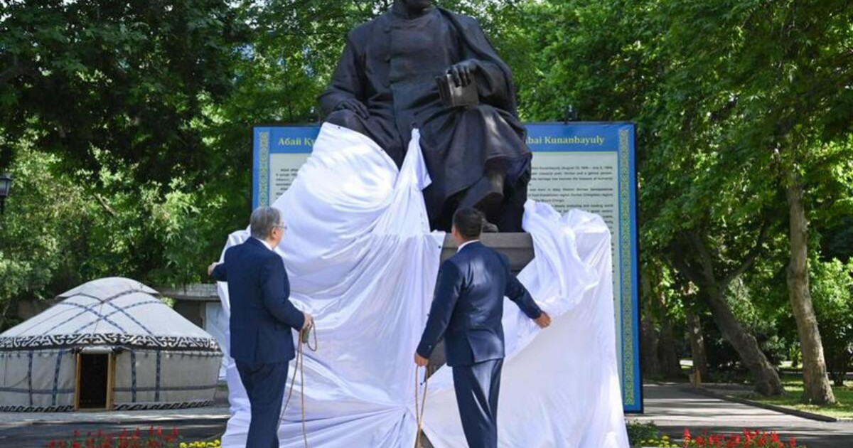 Бiшкекте Абай ескерткішінің ашылу рәсімі өтті (ВИДЕО)