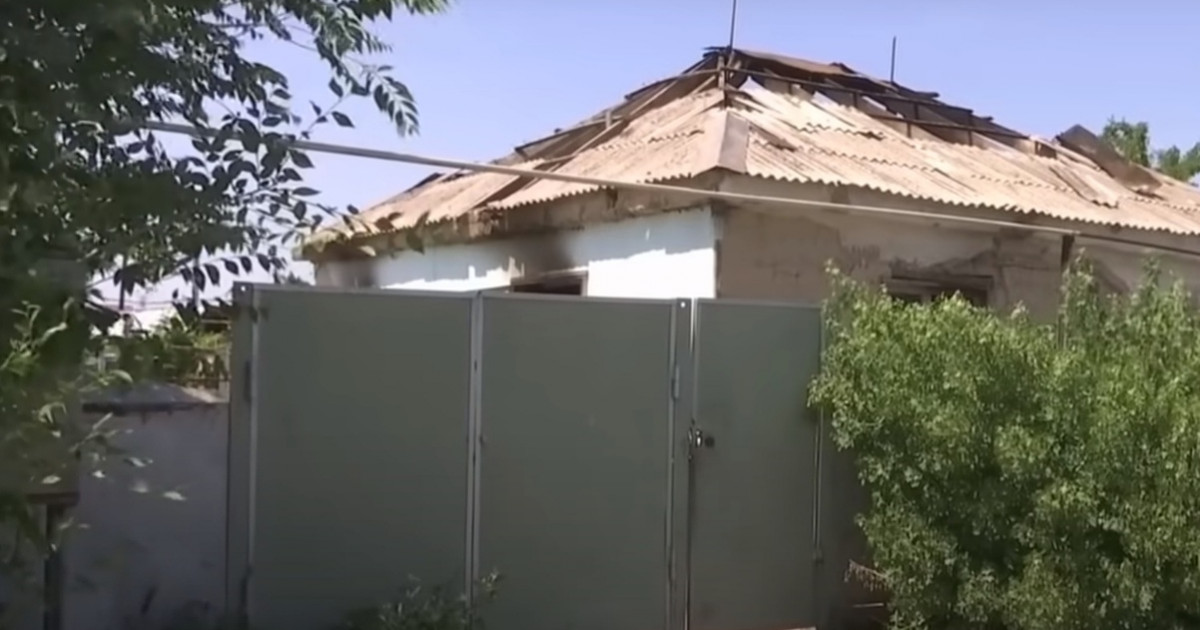 Тараздық жігіт 57 жастағы әйелді пышақтап, үйін өртеп кеткен (ВИДЕО)