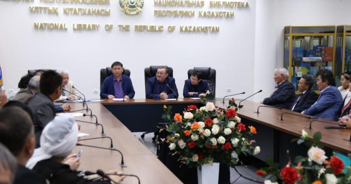 Жазушылар одағы Конституцияға байланысты ұсыныстар айтты