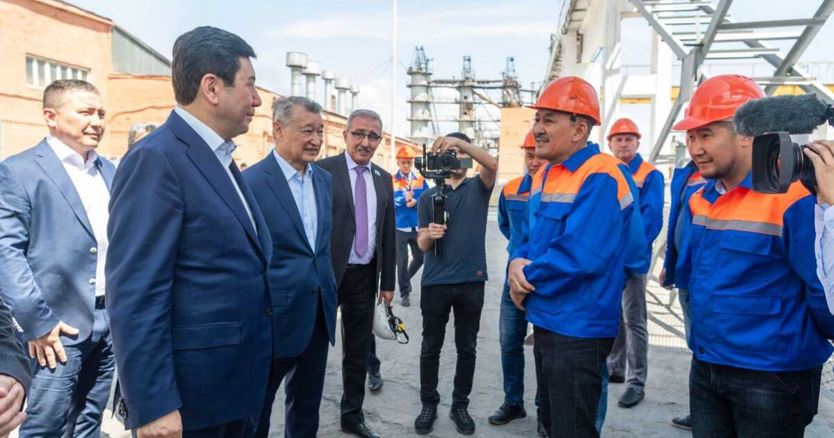 Мәжіліс төрағасы ШҚО жұртшылығына референдумның мән-мағынасын түсіндірді