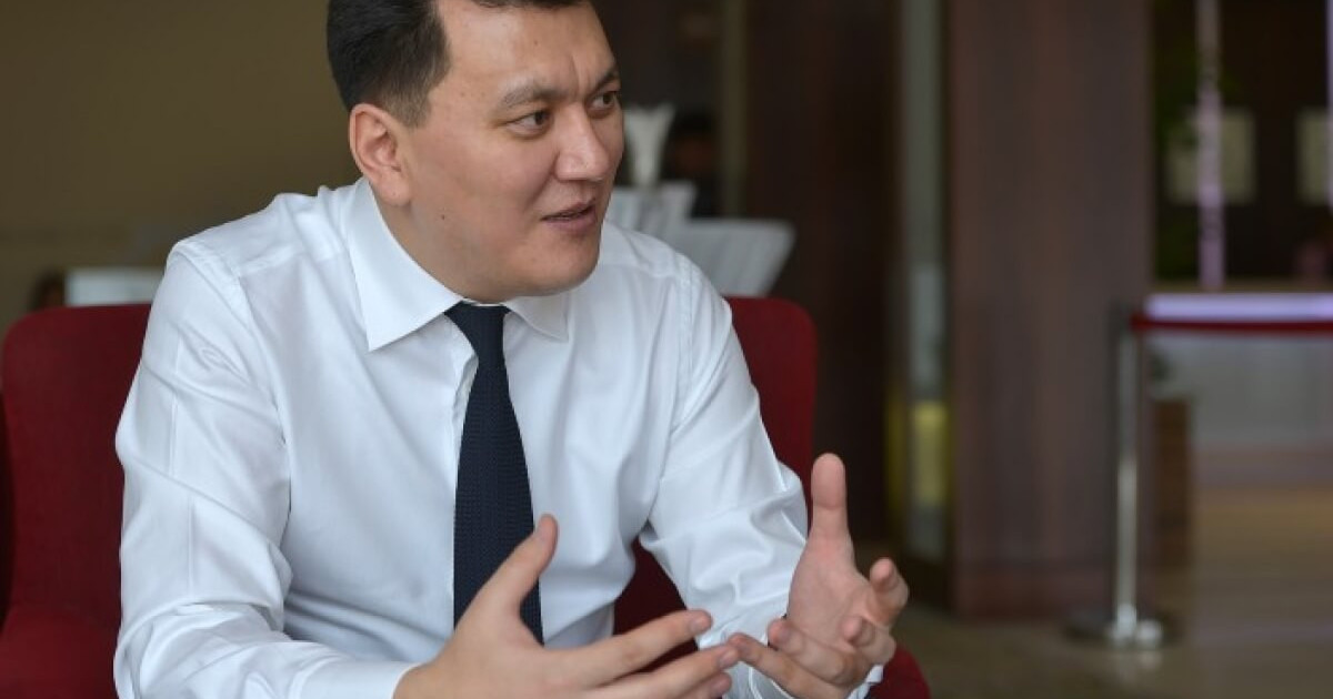 Ерлан Қарин: Қуғын-сүргінге ұшыраған 250 мыңнан астам адам ақталды