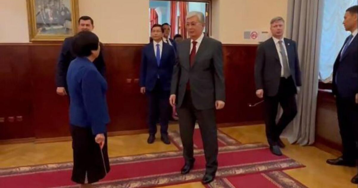 Президент Қаныш Сәтбаевтың мемориалдық музейін тамашалады