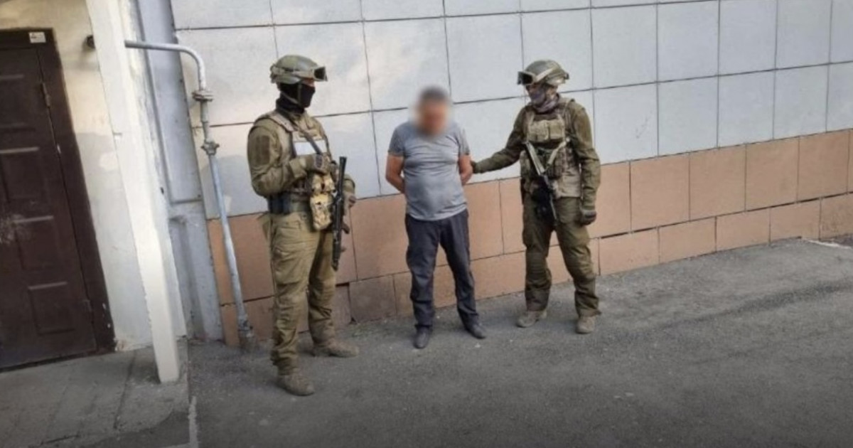 Өскемен тұрғынынан 50 миллион теңге бопсалаған ер адам ұсталды