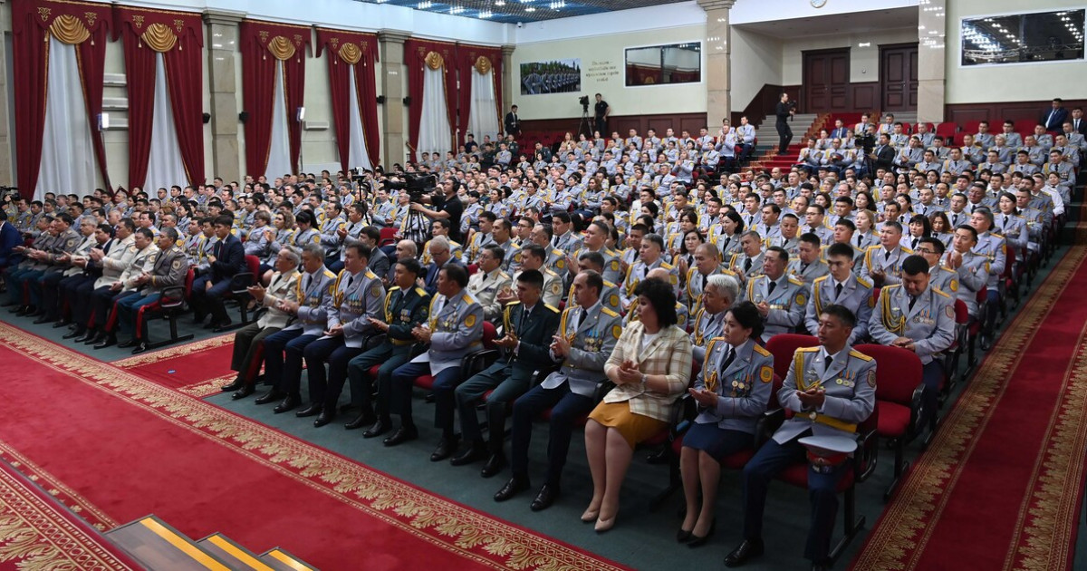 Тәуелсіздік жылдарында 815 полицей қаза тапты – Мемлекет басшысы