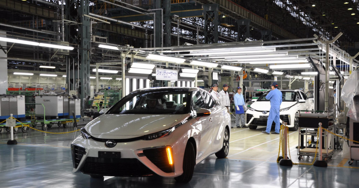 Toyota көліктерін сатып алатындар азайып келеді