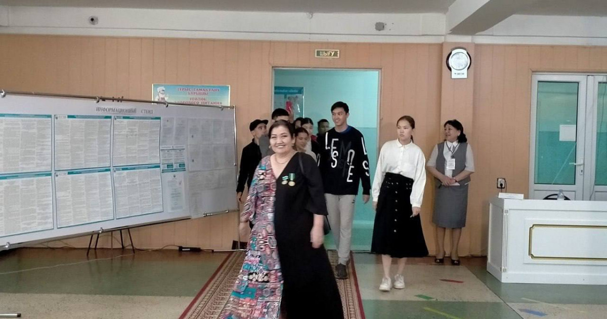 Ақтөбе қаласында дауыс беруге көпбалалы отбасы келді
