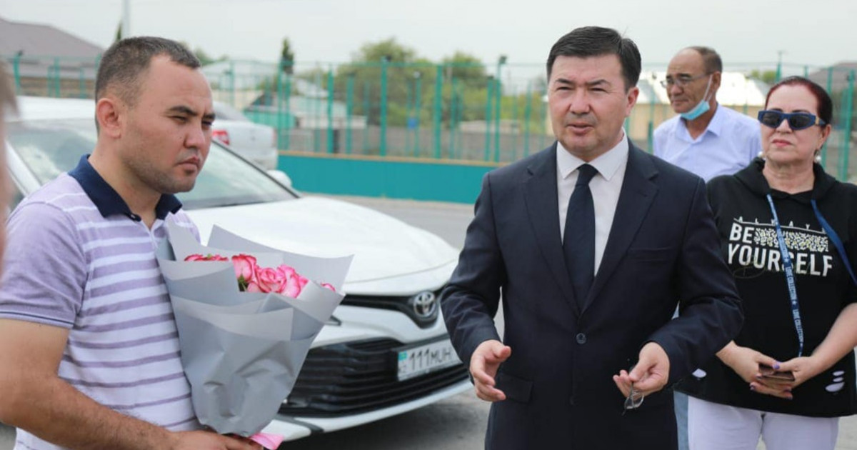Сыр елі Мұхтар Ниязовқа құрмет көрсетті
