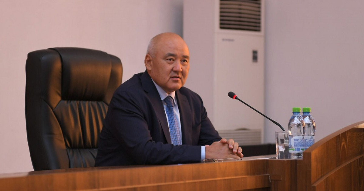 Өмірзақ Шөкеев отставкаға өтініш берді