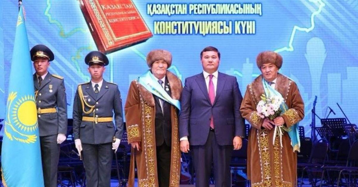 Елтаңба авторына Қызылорда облысының Құрметті азаматы атағы табысталды