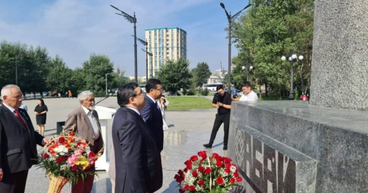Семейліктер Абай күнін қалай атап өтті?