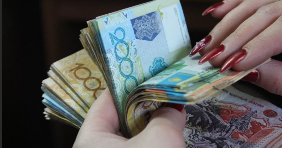 Танысының қызын грантқа түсіремін деп 1 млн алған әйел ұсталды