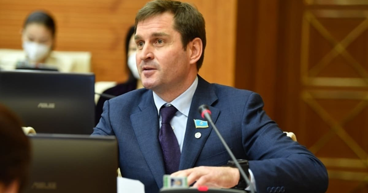 Парламент Мәжілісінің депутаты өз өкілеттігін тоқтатуға өтініш берді