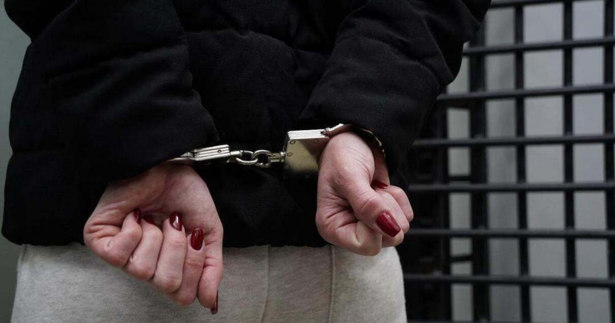 Кәмелет жасқа толмаған қыздарды жезөкшелікпен айналысуға мәжбүрлеген