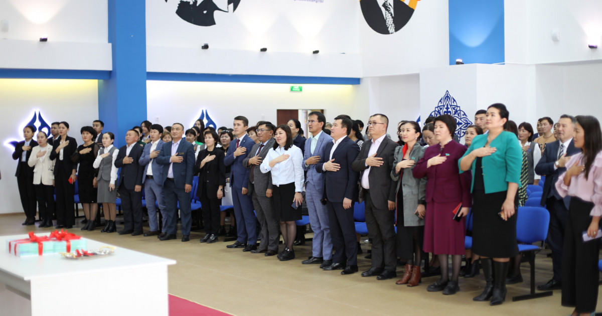 9 әдістемелік кешен, 26 оқу-әдістемелік құралдың тұсаукесер рәсімі өтті