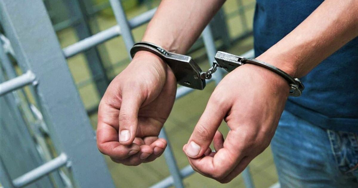 Қарағандыда жас жігіт такси жүргізушісін пышақтап кеткен