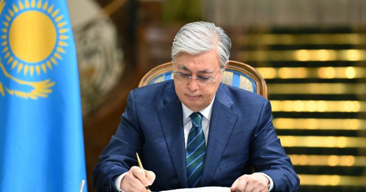 Мемлекет басшысы Көпен Әмірбектің отбасына көңіл айтты