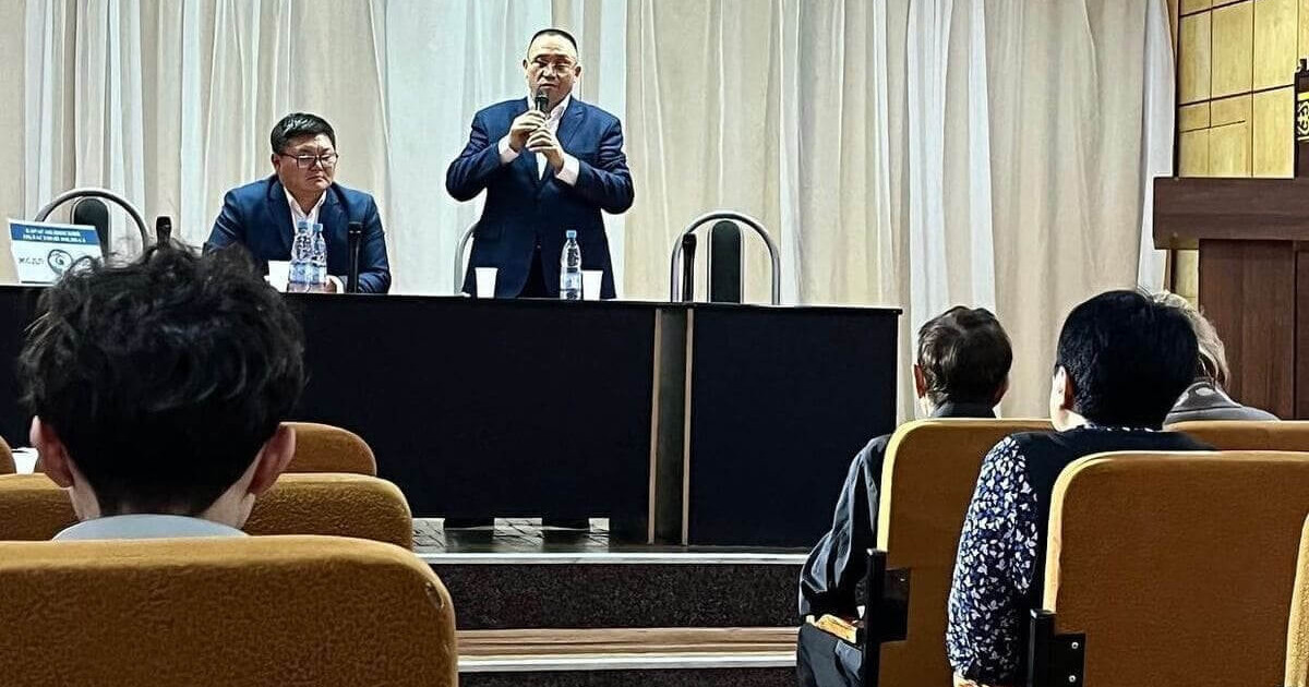 Нұрлан Әуесбаев Қарағандыда өзінің сайлауалды бағдарламасын таныстырды