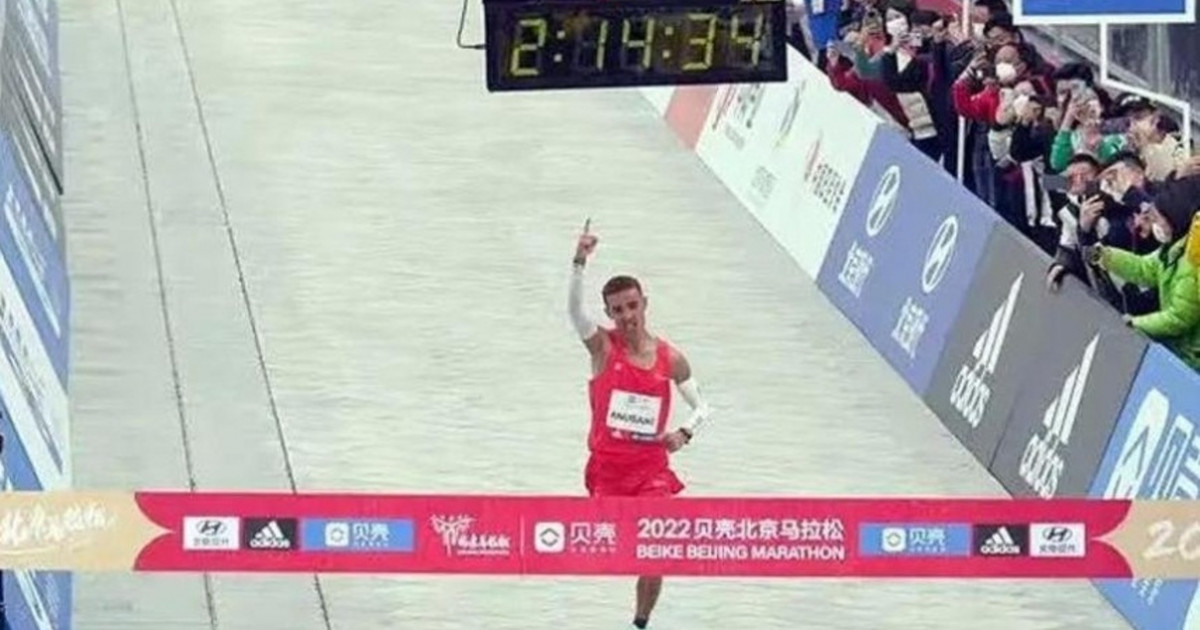 Қытай қазағы Бейжің марафонында жеңімпаз атанды