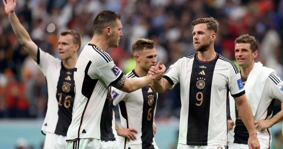 ӘЧ: FIFA Германия құрамасын жазалады