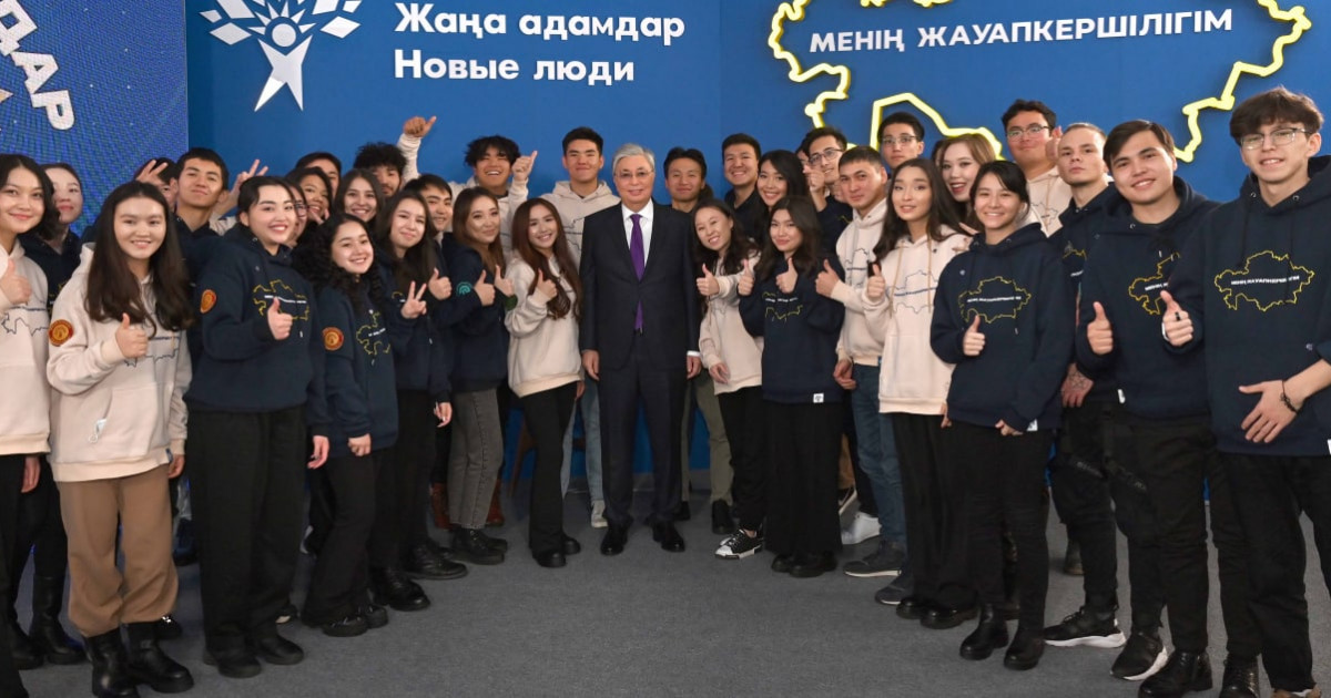 Президент «Жаңа адамдар» жастар қозғалысының белсенді өкілдерімен кездесті