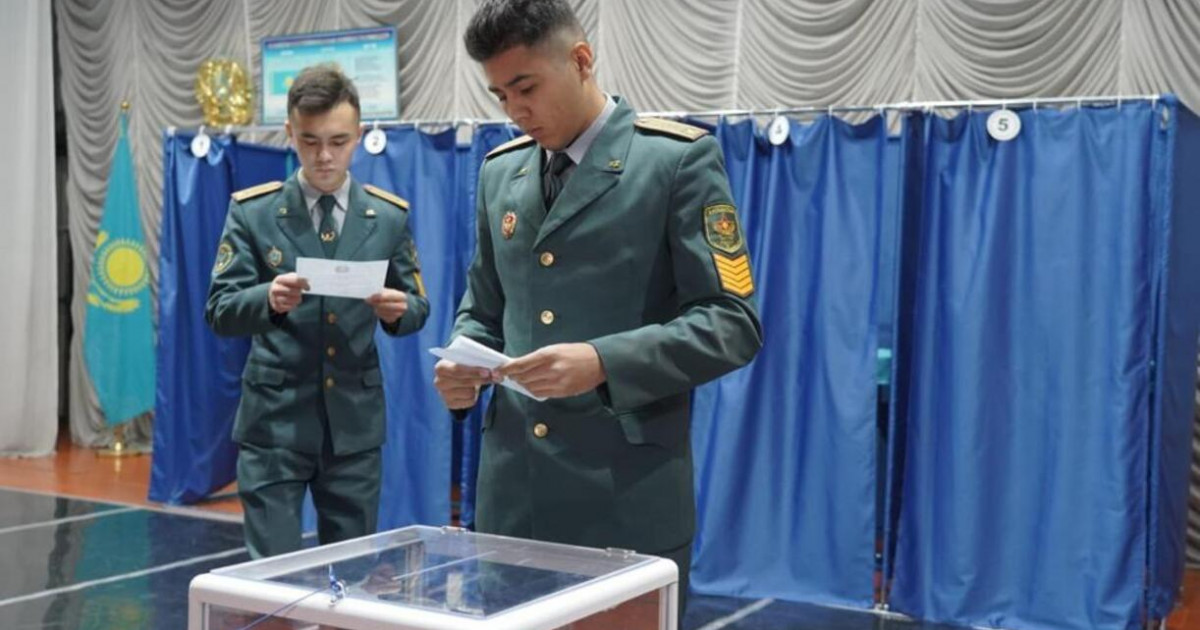 Әскери институттың жеке құрамы Президент сайлауында дауыс берді
