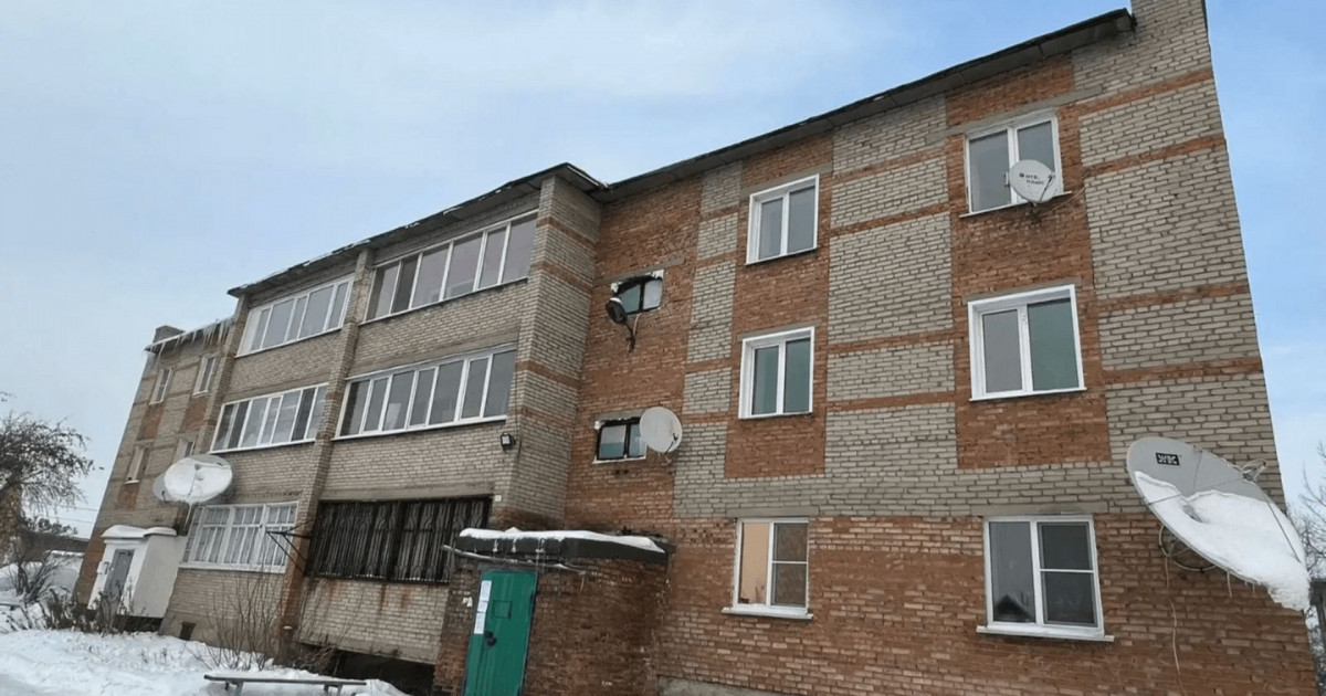 Өскеменде тұрғын үйлердің біріне 22 жылдан кейін жылу берілді
