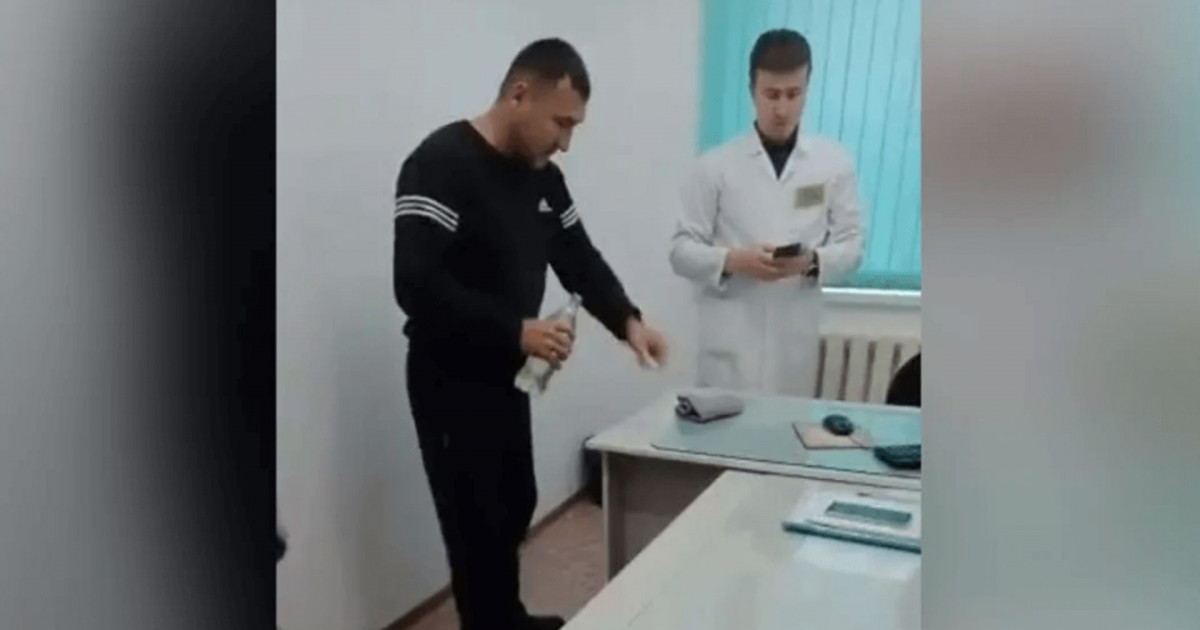 Көпбалалы әке емхана ішінде өзін-өзі өртеп жібермек болды