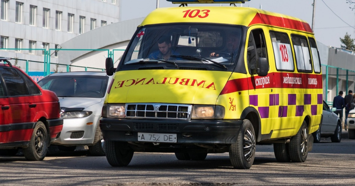 Жамбыл облысында жедел жәрдем көлігі жол апатына ұшырады
