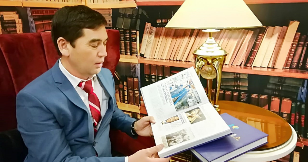 Аузын ашса жүрегі көрінеді