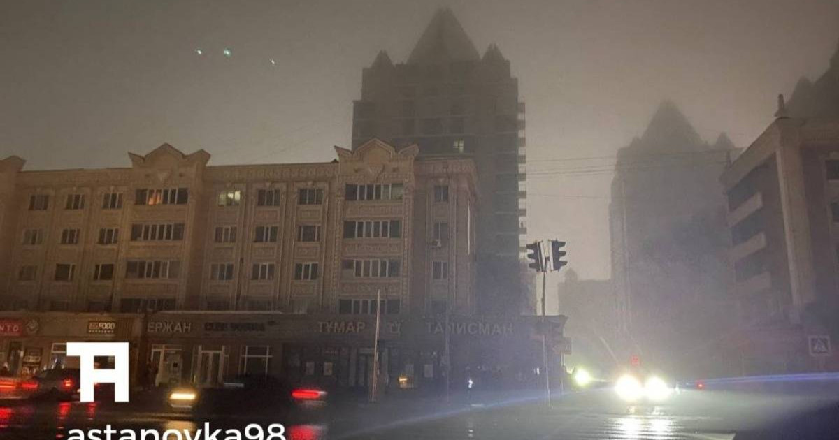 Астананың кейбір көшелері жарықсыз қалды