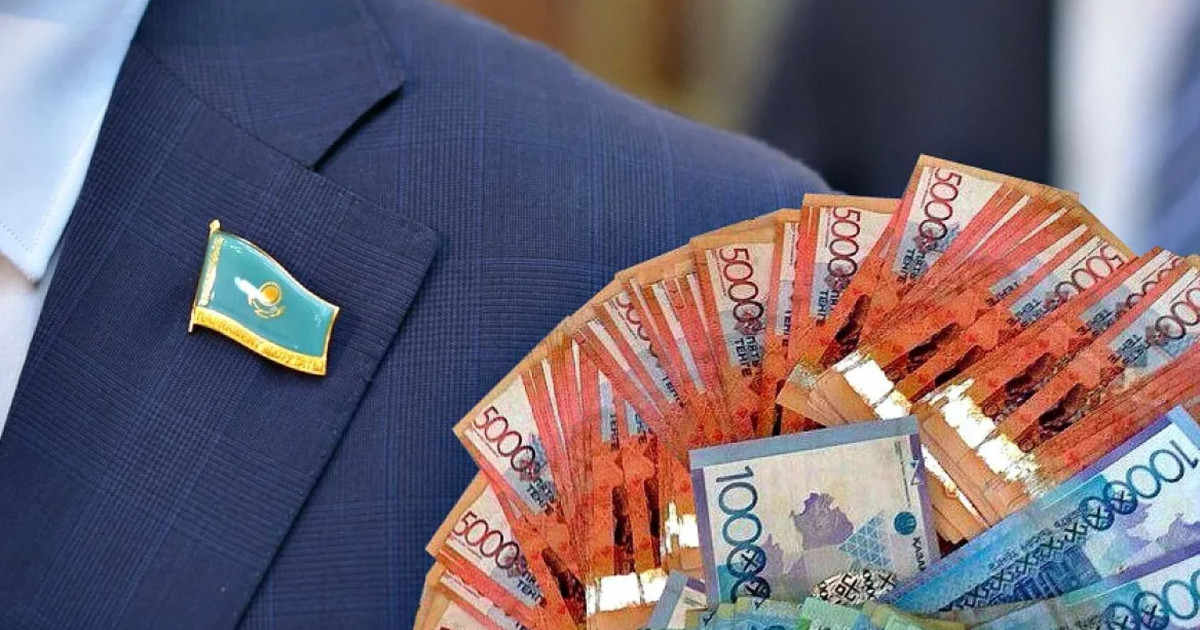 Сенаторлар мен мәжілісмендердің жылдық шығыны қанша?