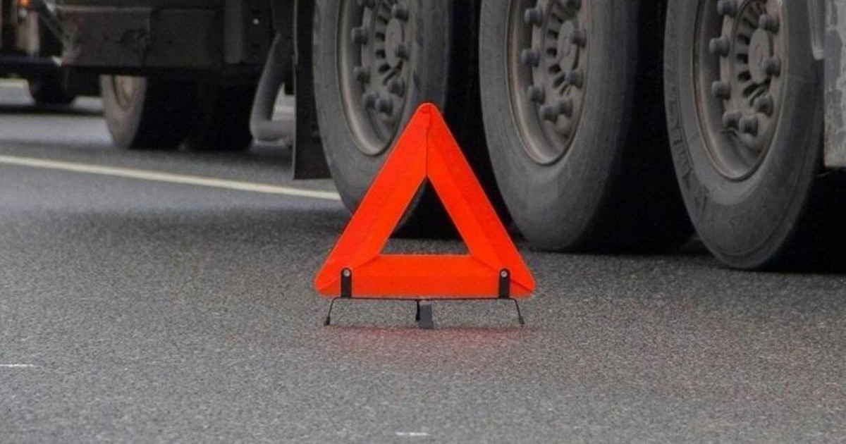 Жүк көлігі бір топ жаяу жүргіншіні қағып кетті