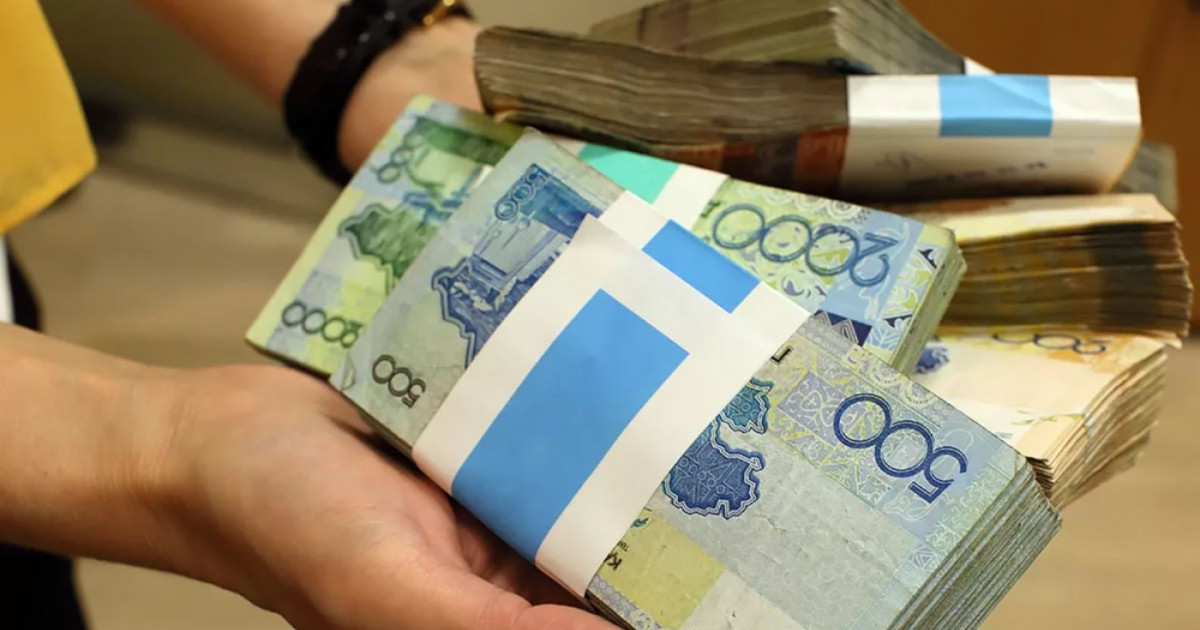 Желіде танысқан жігітке 90 млн теңге берген астаналық алданып қалды