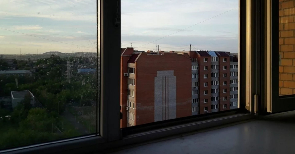 «Емшіге қаралу үшін келген»: Шымкентте жасөспірім суицид жасады
