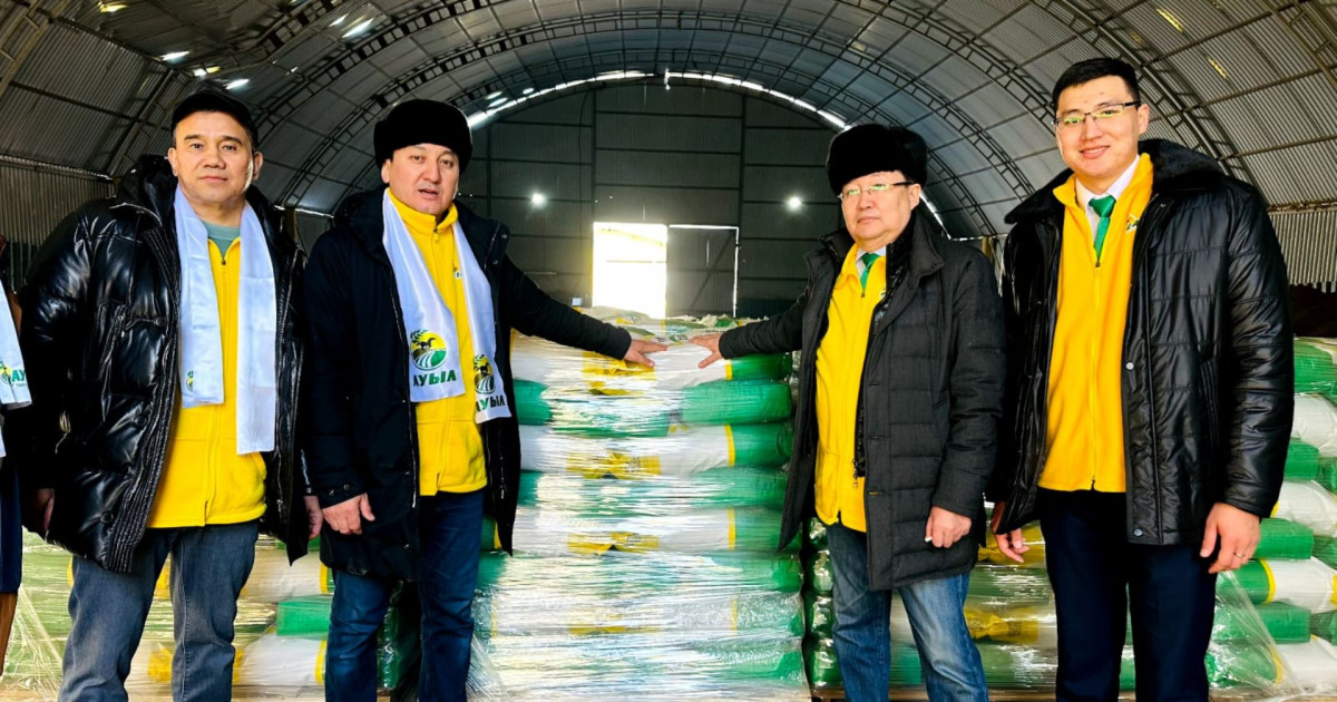 «Ауыл» партиясы кандидаттары «Агроөнеркәсіп кешенінің инновациялары» атты көрмеге қатысты