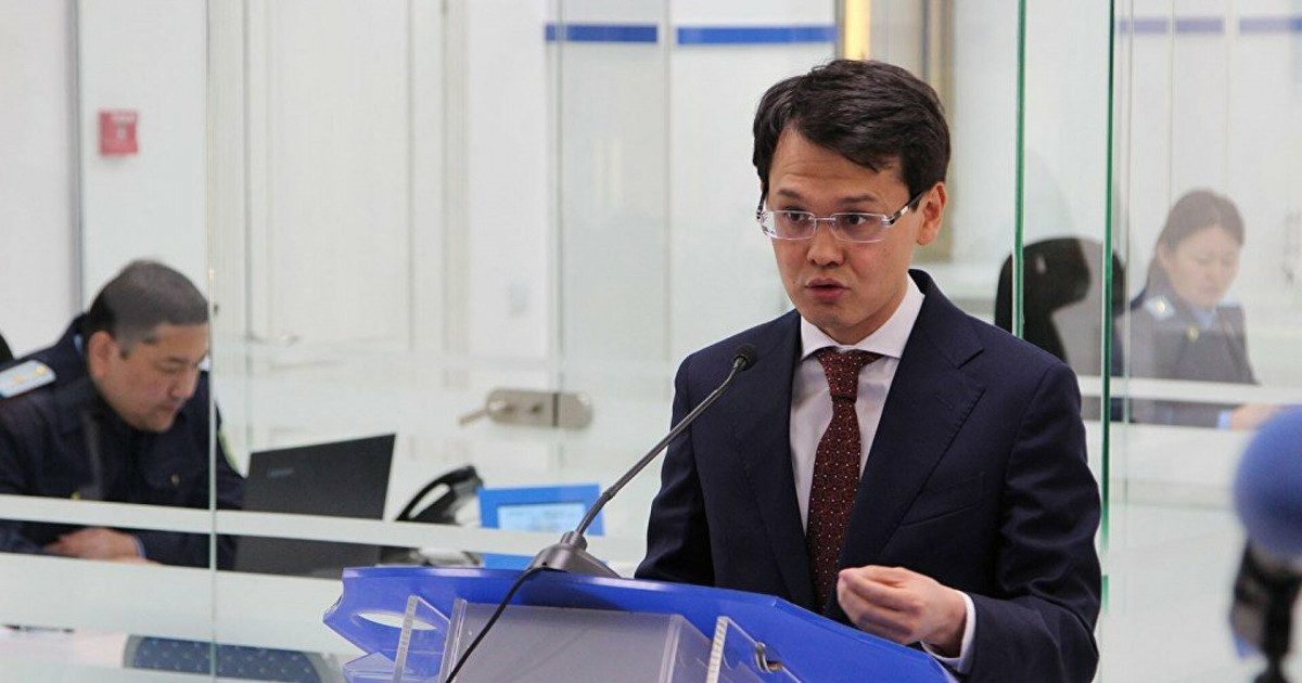 Мусин тікелей эфир кезінде ыңғайсыз жағдайға тап болды
