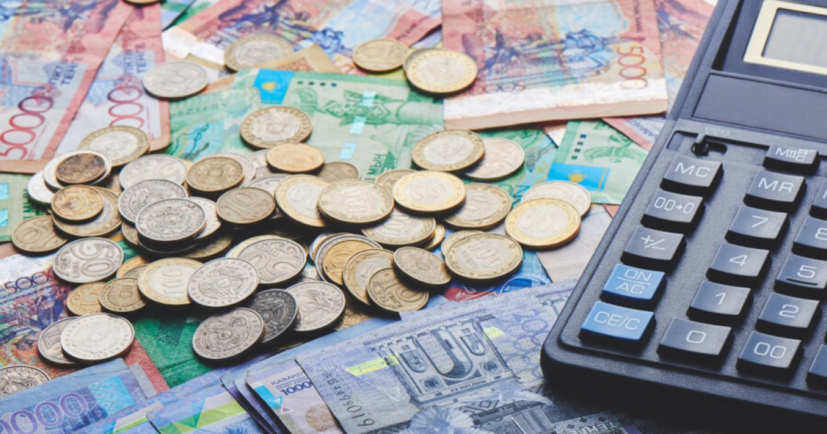 Дүйсенбіден бастап зейнеткерлер 300 мың теңге жәрдемақы ала ма?
