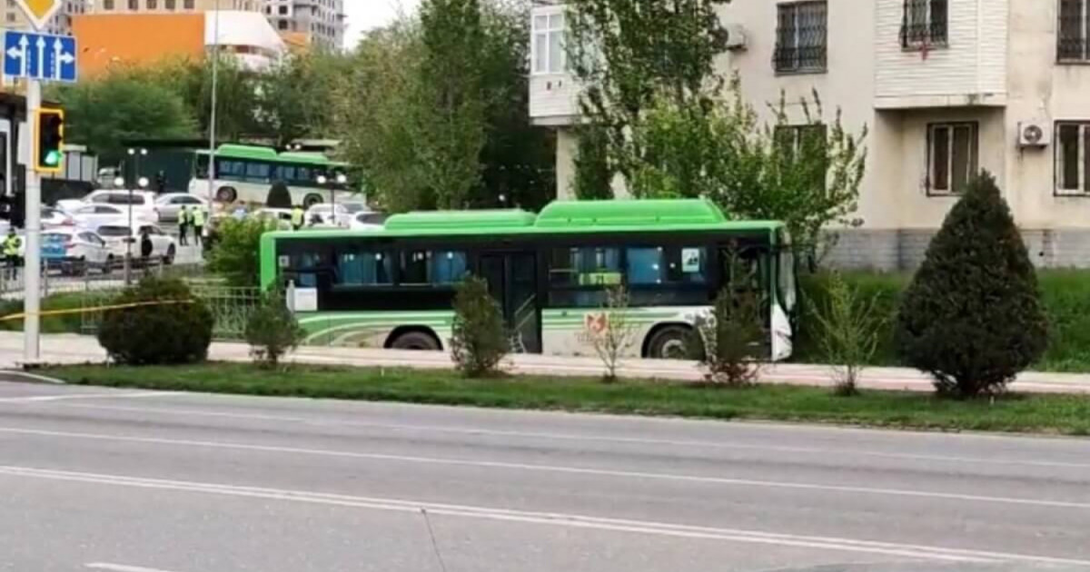 Шымкенттегі жол апатын көргендер оқиғаның қалай болғанын айтты