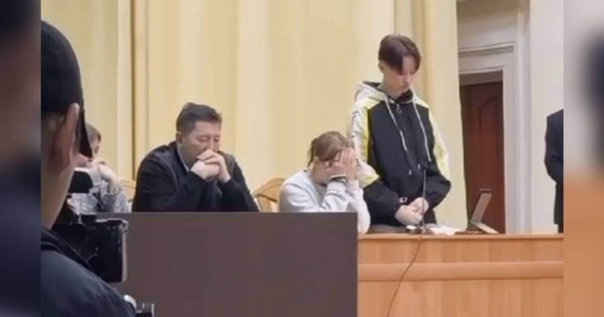 Қостанай облысында есірткі таратқан екі студент 10 жылға сотталды
