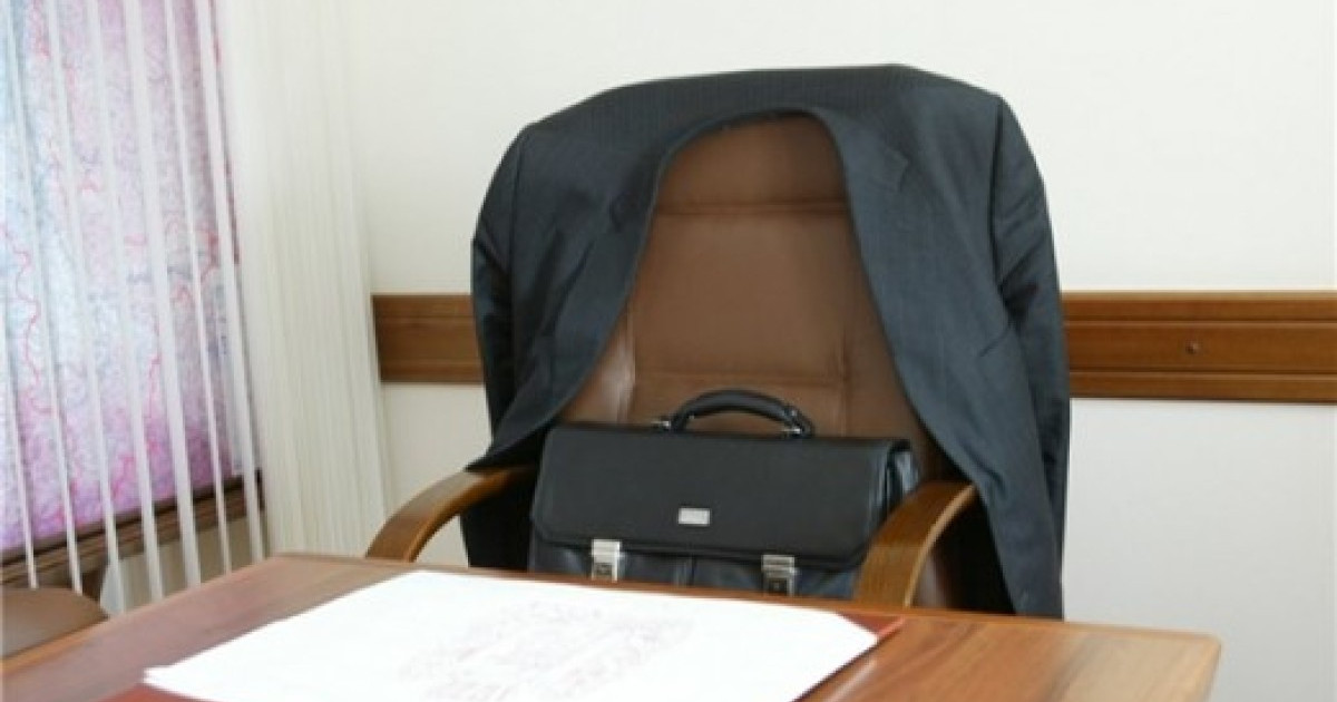 Жұмысшыны ұрған ауыл әкімі жазаланды