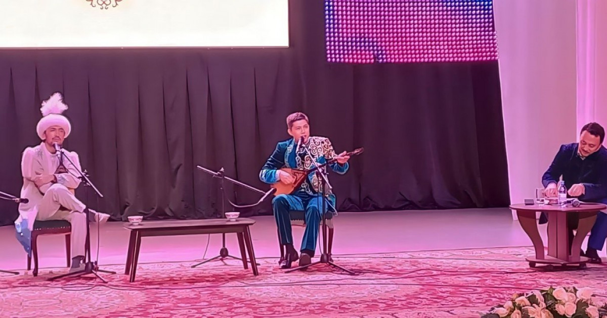 Кеншілер қаласында керемет айтыс өтті