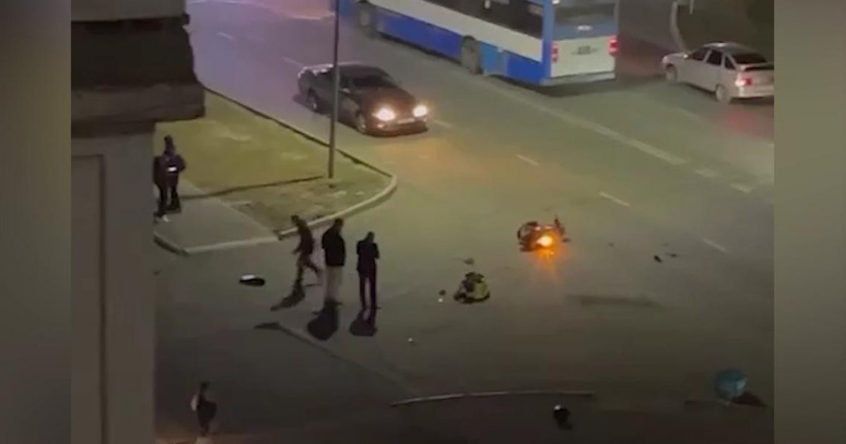 "Барлығын кешірер едім, мұнысын кешірмеймін": Павлодарда мас полицей қағып кеткен тамақ жеткізуші мәлімдеме жасады
