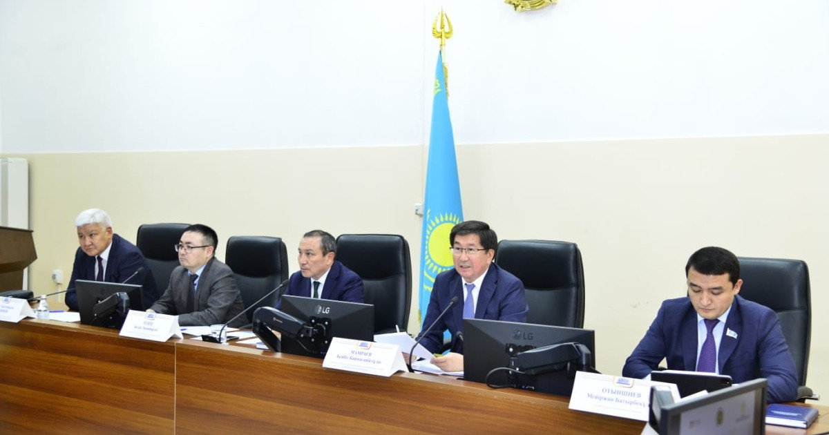Абай университетінде құқықтық мәдениетті нығайтудағы өзекті мәселелер талқыланды
