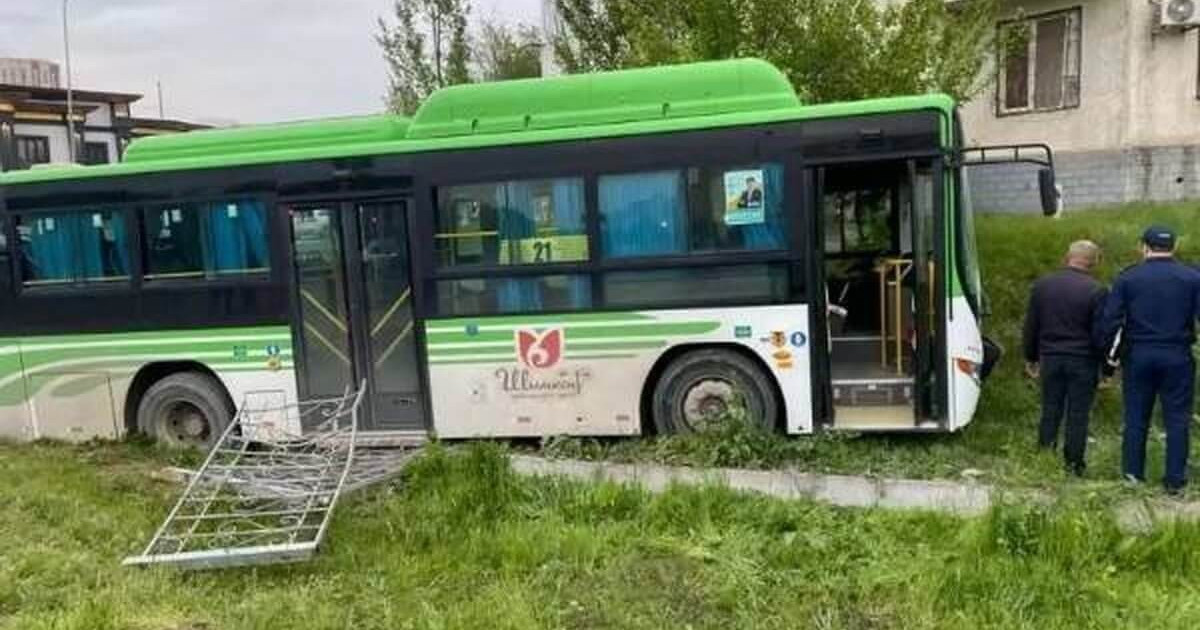 Шымкентте 6 адамды қағып кеткен автобус жүргізуші сотталды