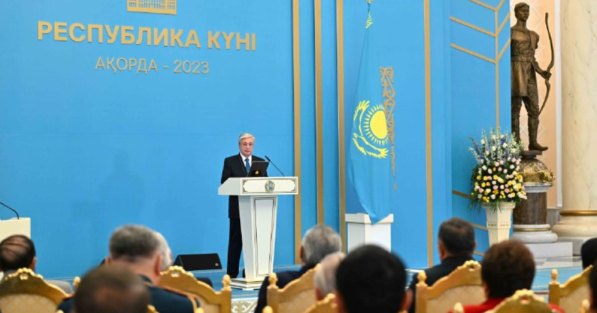 Мемлекет басшысы қазақстандықтарды Республика күнімен құттықтады