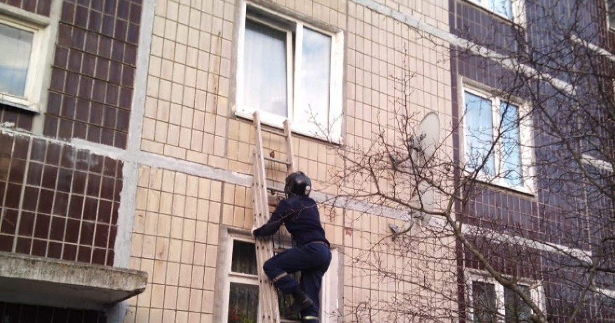 Павлодарда пәтерден әйелдің денесі табылды