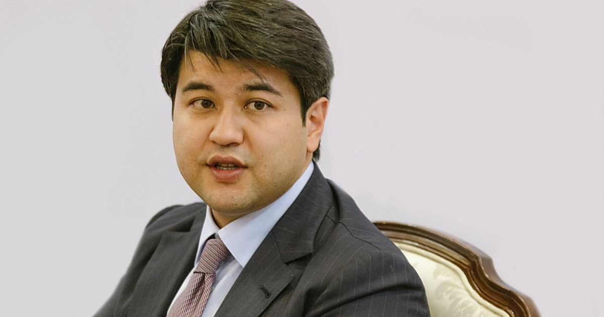 Экс-министр Бишімбаев әйелін ұрып өлтірді деген күдікпен ұсталды